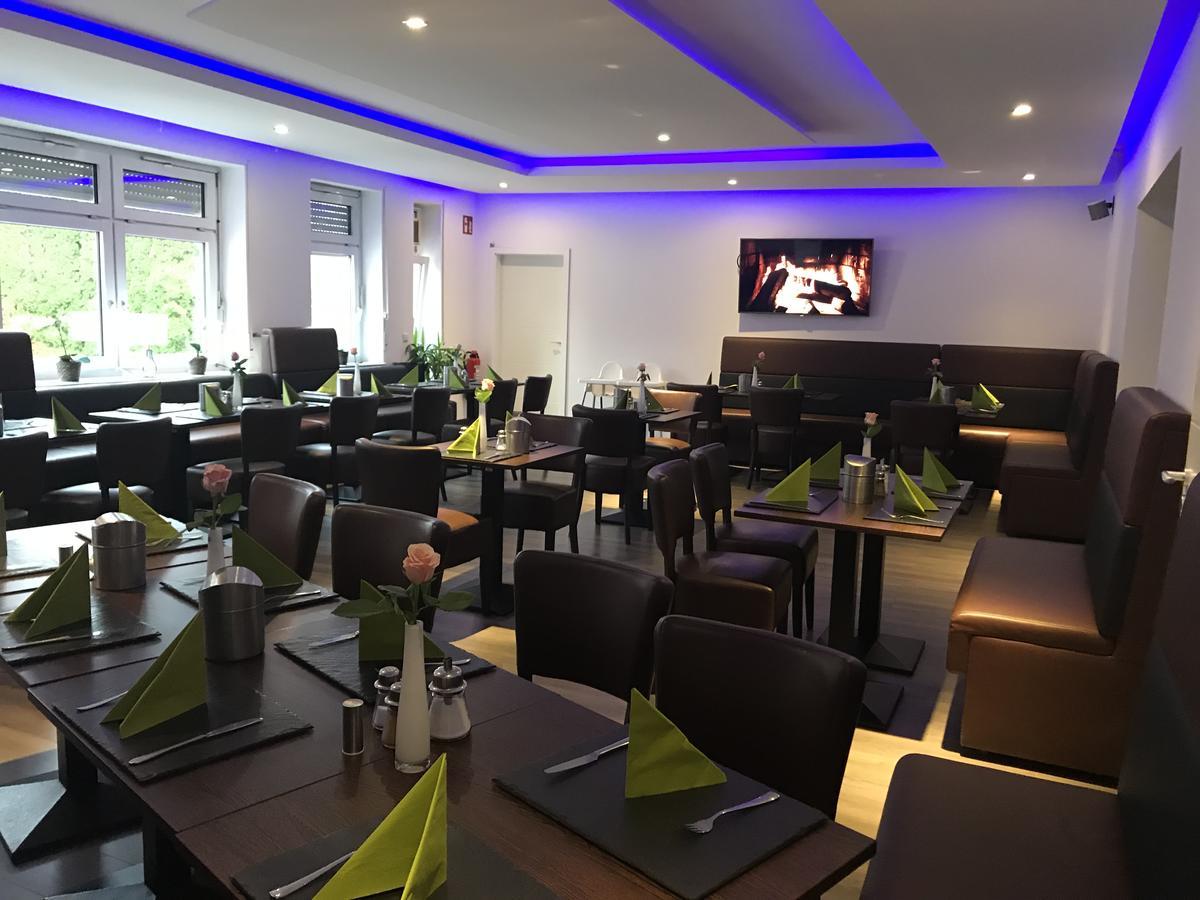 Wincent Hotel Gmbh 진스하임 외부 사진