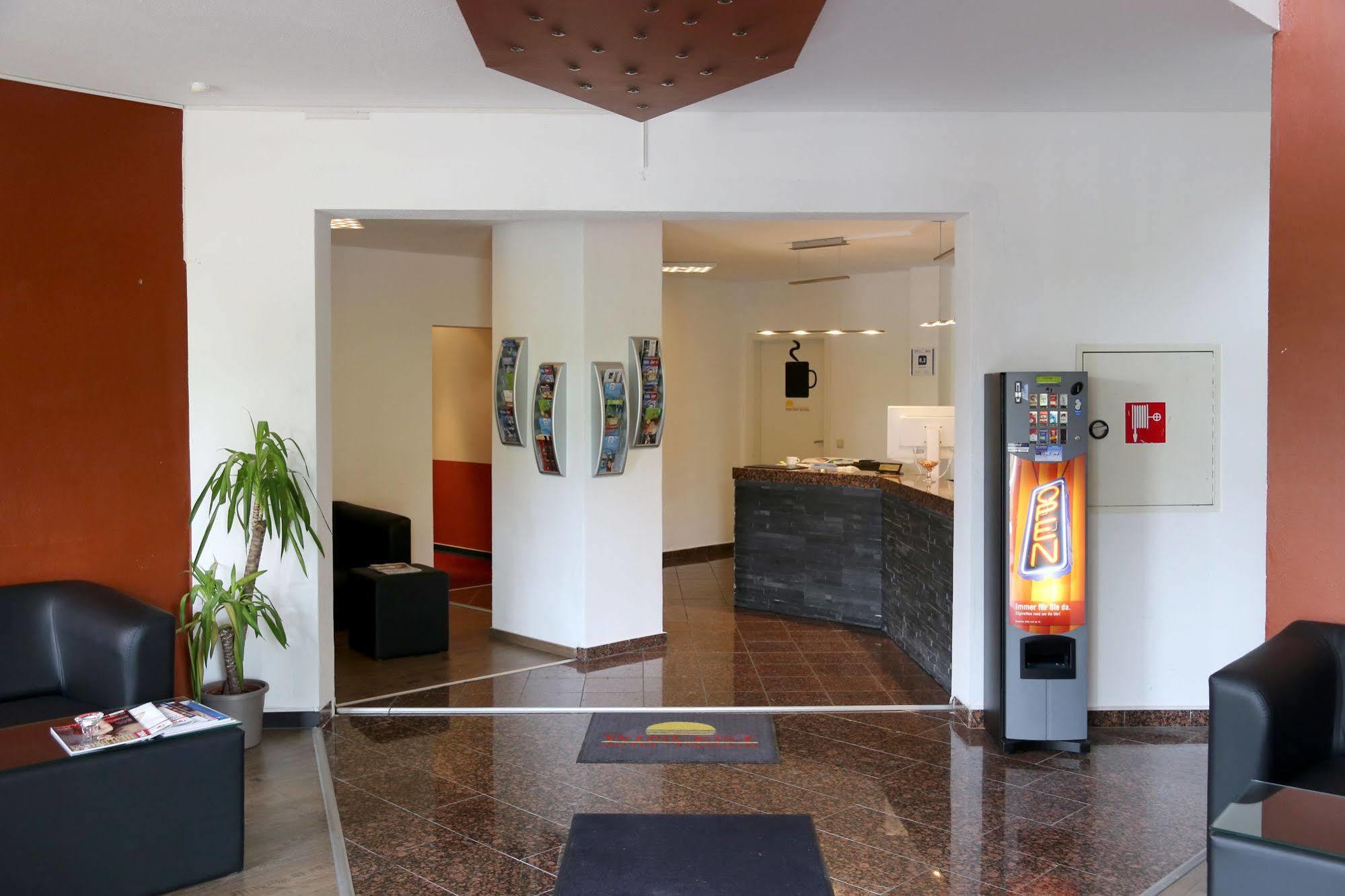 Wincent Hotel Gmbh 진스하임 외부 사진